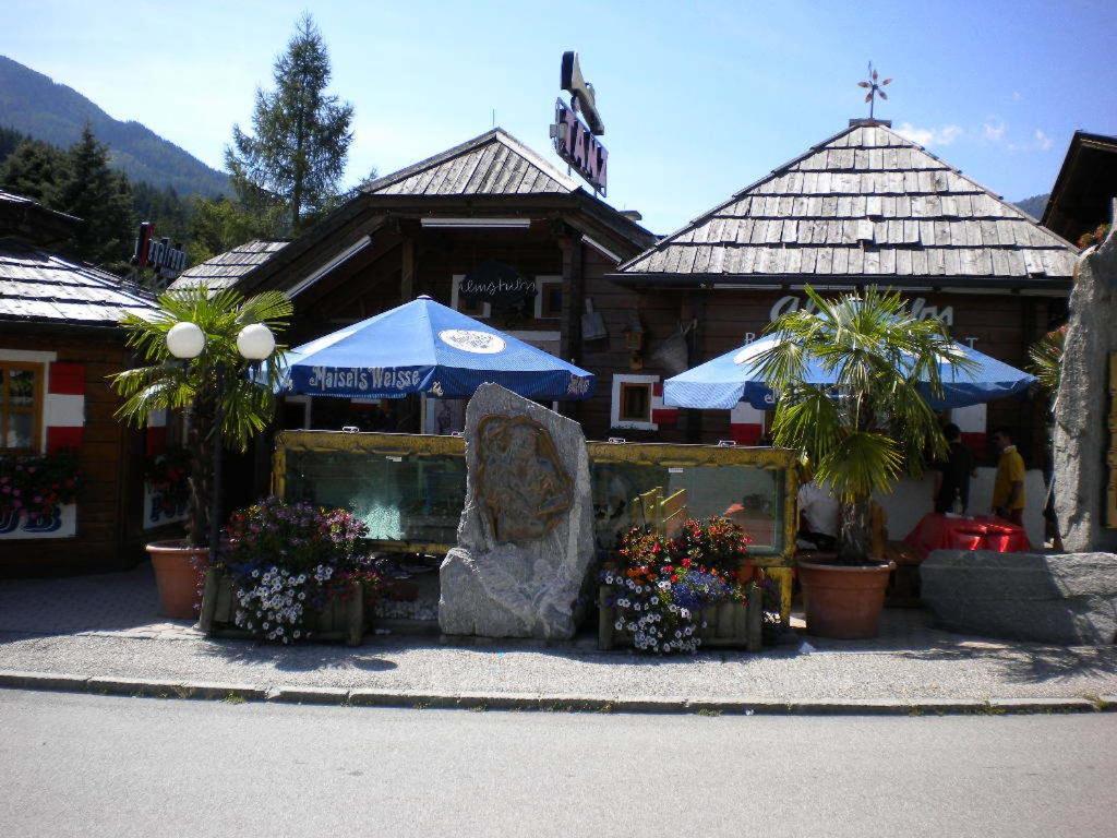 Gaestehaus Sagmeister Bed & Breakfast Bad Kleinkirchheim Exterior photo