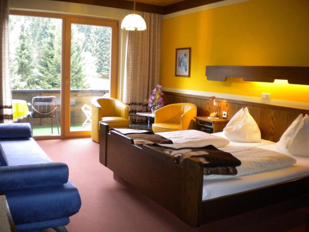 Gaestehaus Sagmeister Bed & Breakfast Bad Kleinkirchheim Exterior photo